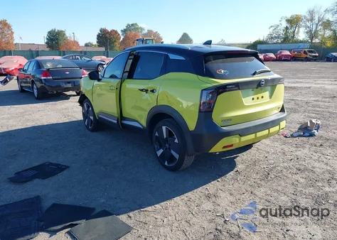 2025 Nissan Kicks Sr Fwd z USA, uszkodzony, nr VIN 3N8AP6DA3SL323622